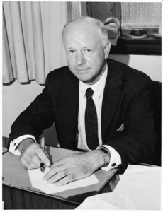 Kempson Maddox at desk. <br>Photo courtesy of the <br>Royal Australasian College of Physicians, Copyright