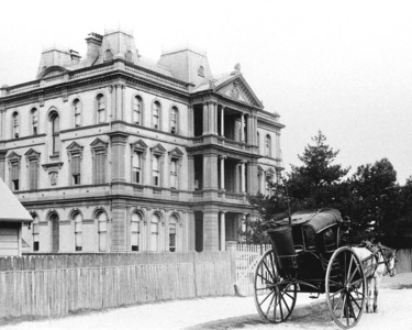 Royal Prince Alfred Hospital Administration Block, Photo courtesy of Royal Prince Alfred Hospital Audio Visual Unit, photographer unknown, Copyright Royal Prince Alfred Hospital