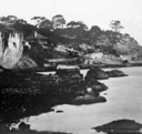 Sydney: Harbour's edge; North Shore. (Kirribilli).